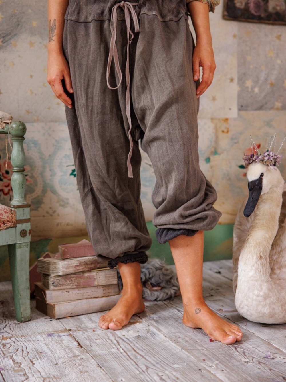 RARE Magnolia Pearl Earl Grey La Jolla Jogger Pants